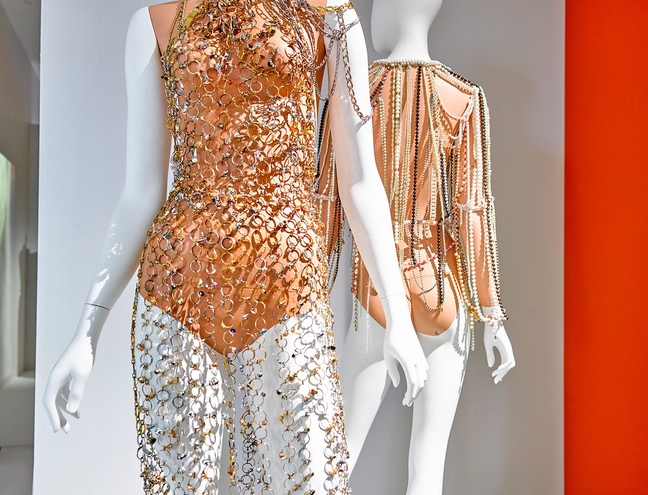 Mo Mupresents Margiela Metalmagazine 16.jpg