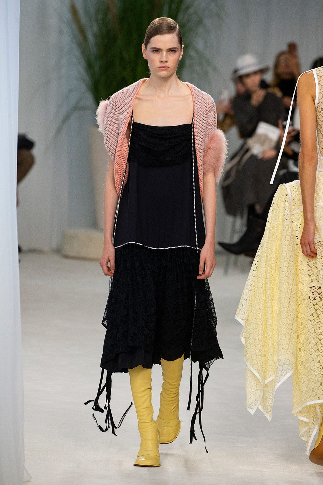 Loewe Women S S20 Look 9.jpg