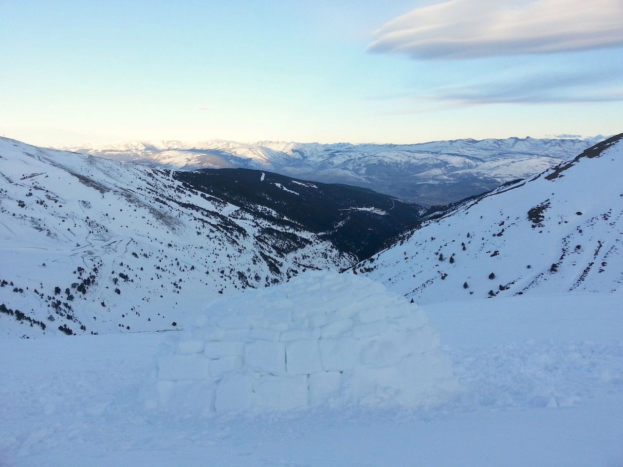 Iglu Copia.jpg