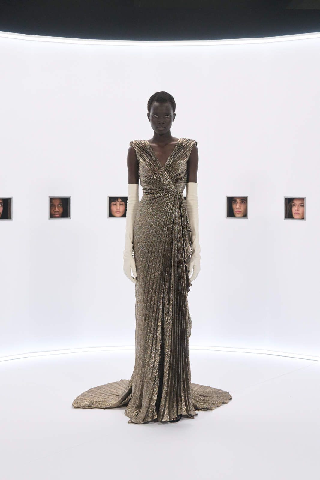 Valentino-Haute-Couture-2026_11.jpg
