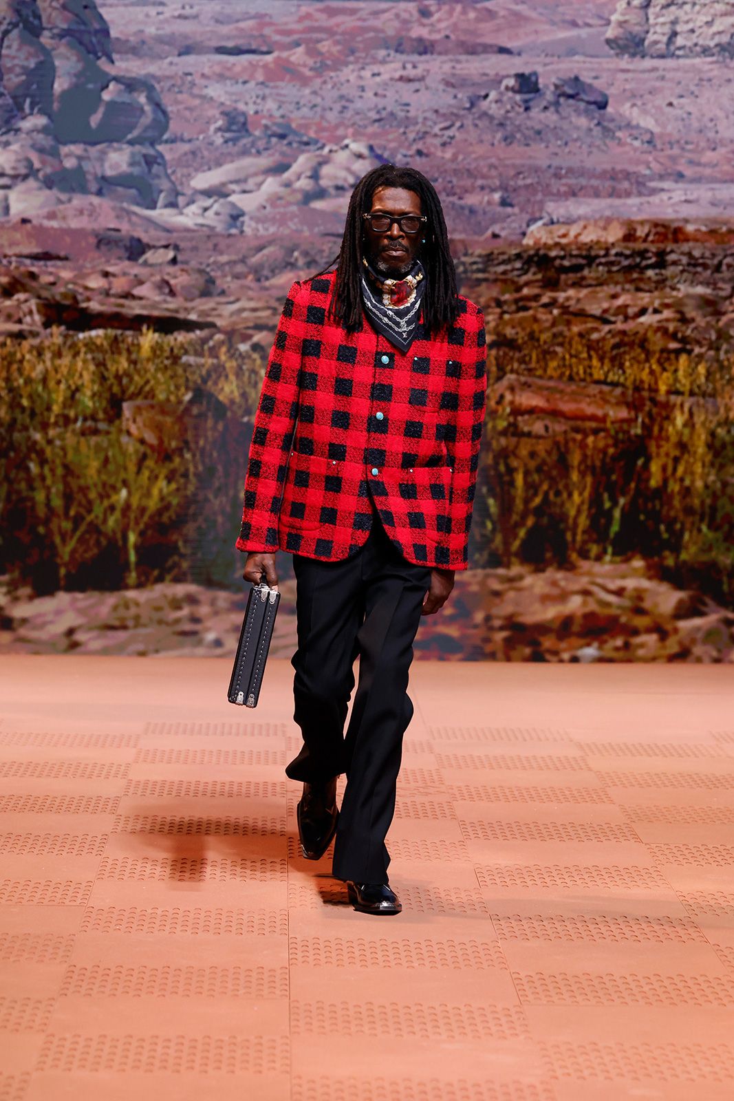 LOUIS_VUITTON_MENS_FALL_WINTER_2024_36.jpg