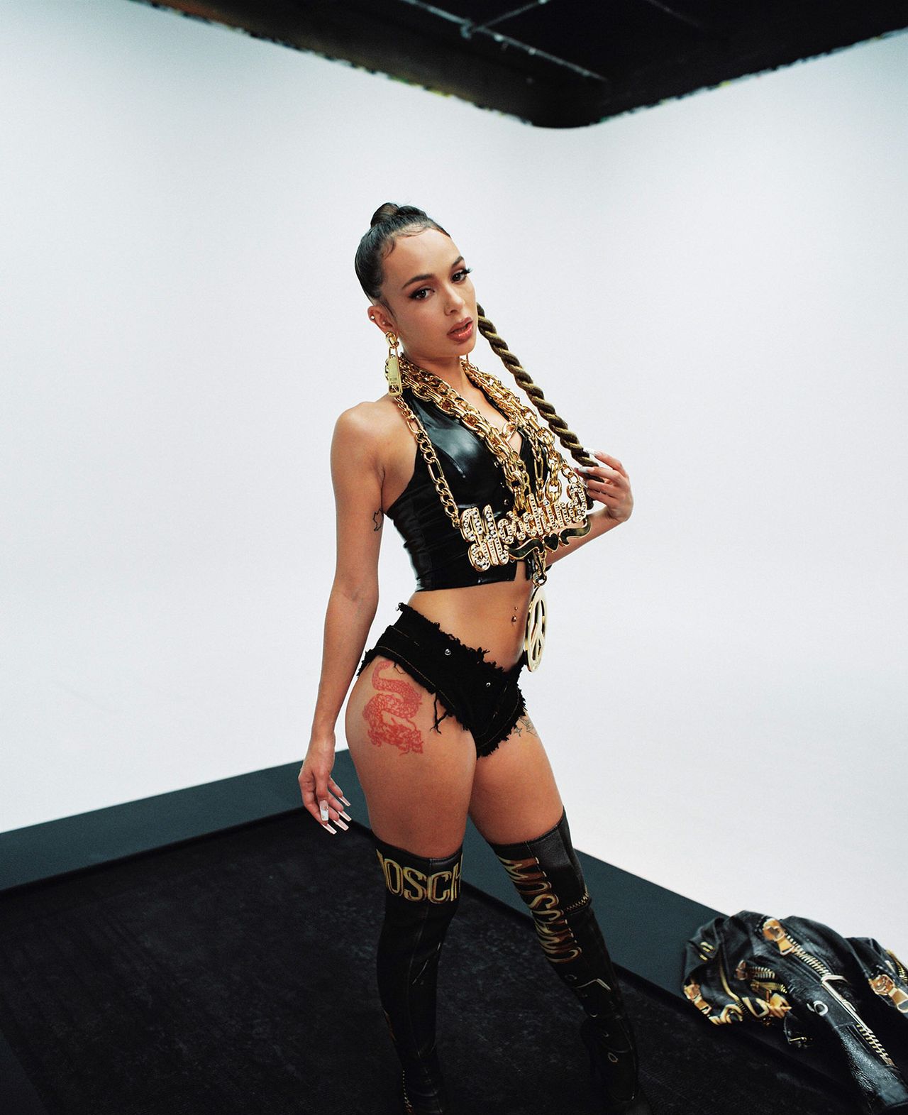 Bad Gyal Metalmagazine 3.jpg