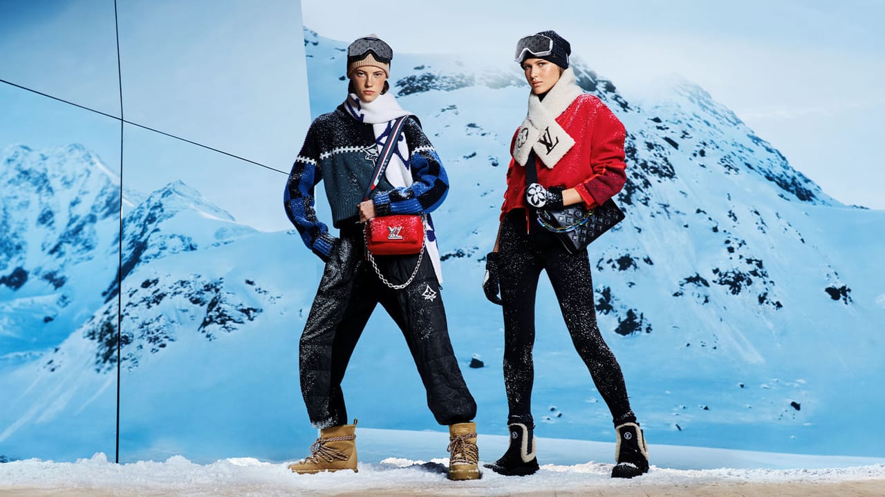 Lv Snow Mask Lv Medaillon Knit Scarf Graphic Hooded Pullover Nylon Insert Jogging Pants Nylon Twist Bag Lv Snow Mask Shearling Tuffetage Scarf Monogram Jacquard Ribbed Collar Cardigan Graphic Compres.jpg