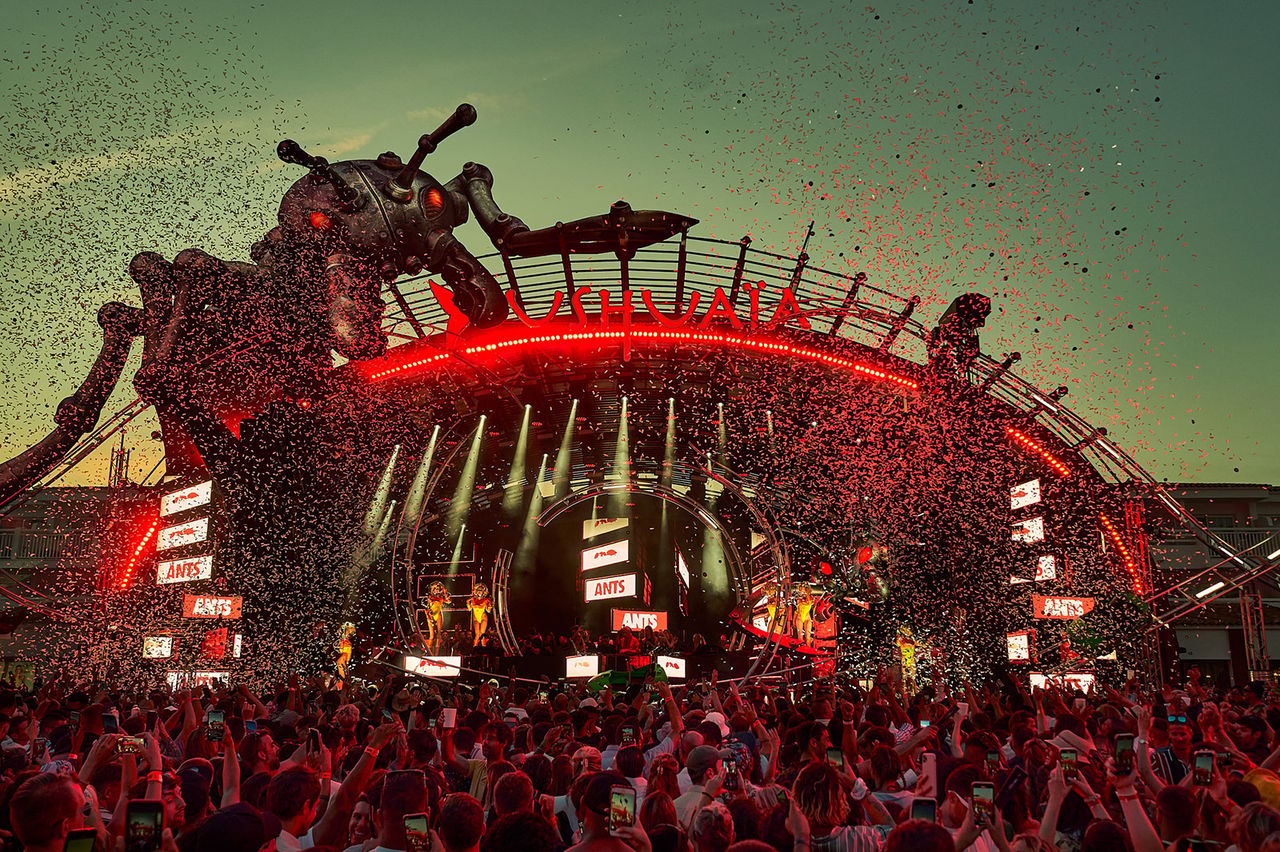 Ushuaia Closing 5.jpg