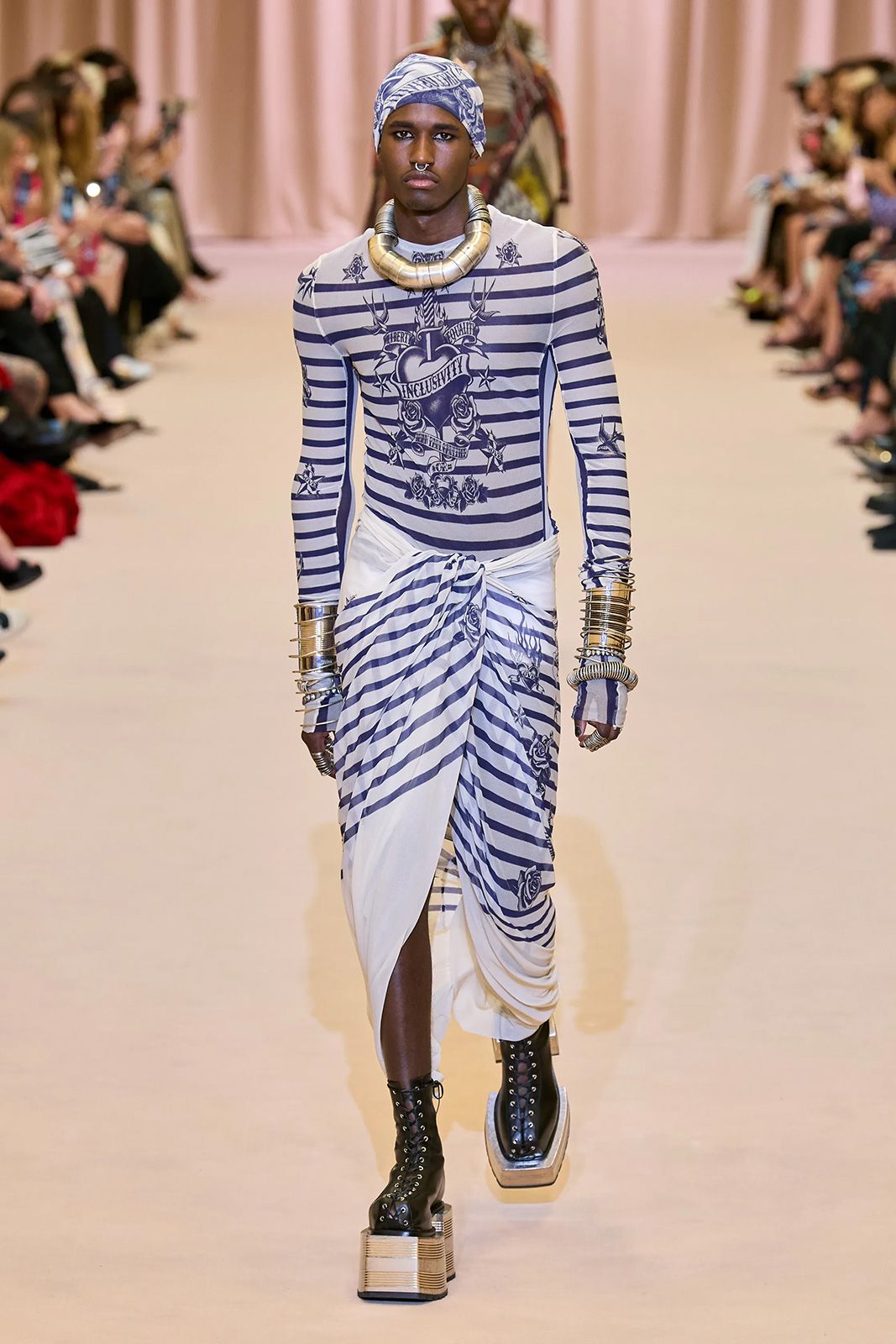 00006 Jean Paul Gaultier Fall 2022 Couture Credit Gorunway.jpg