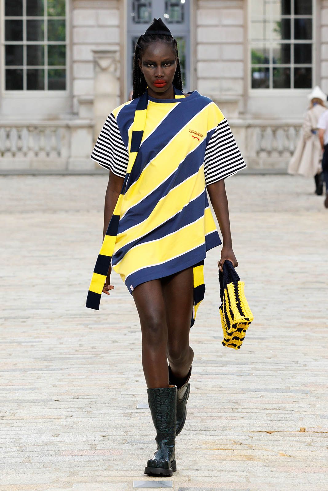 Loverboy_AW24_runway_press_look24 copia.jpg