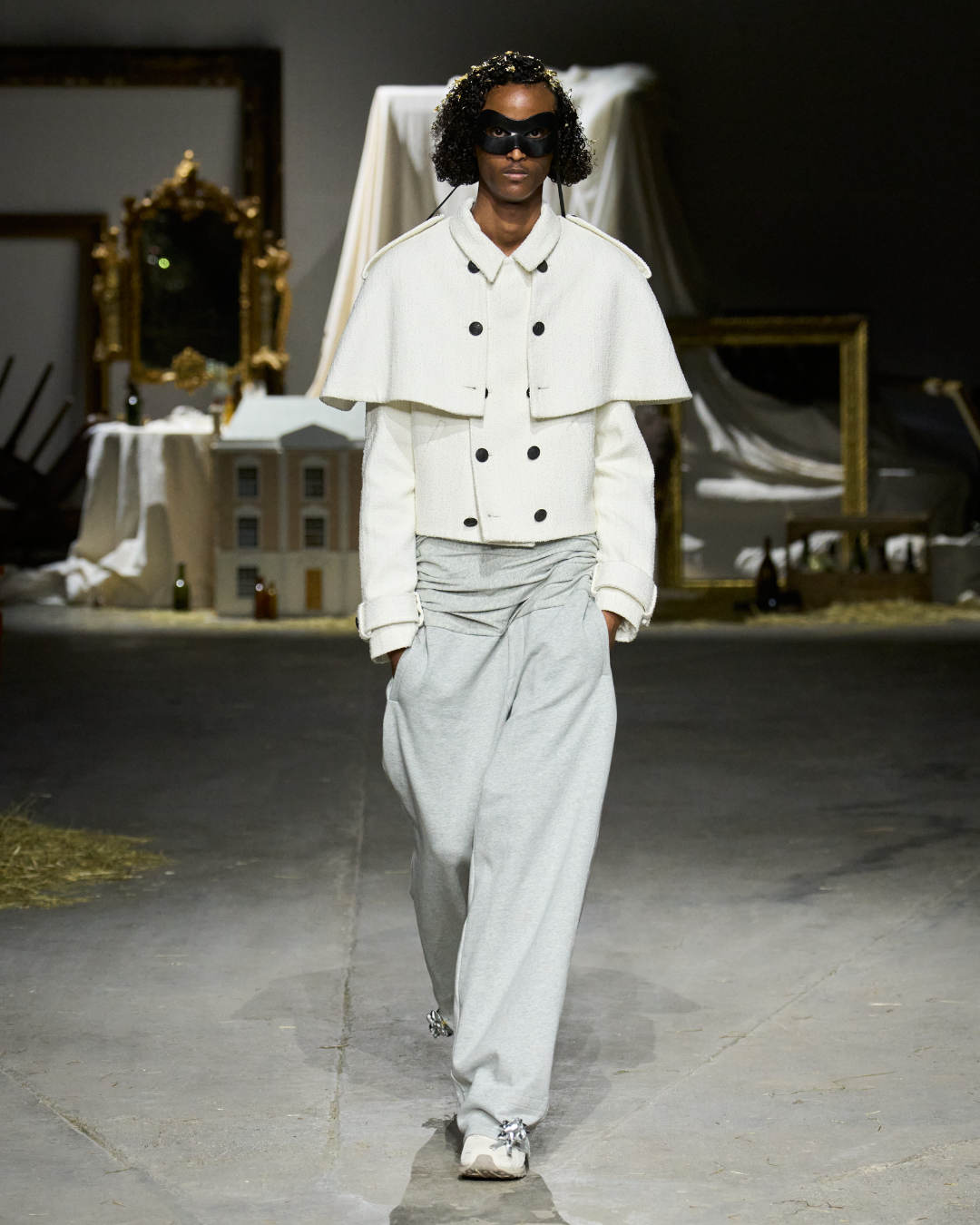 Oscar Oyuang F26 Look 07.jpg
