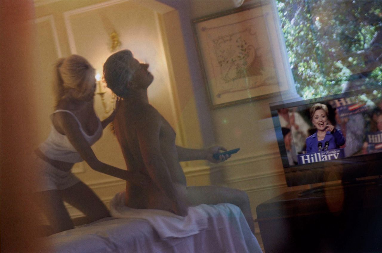 Alison-Jackson---Clinton-Massage.jpg
