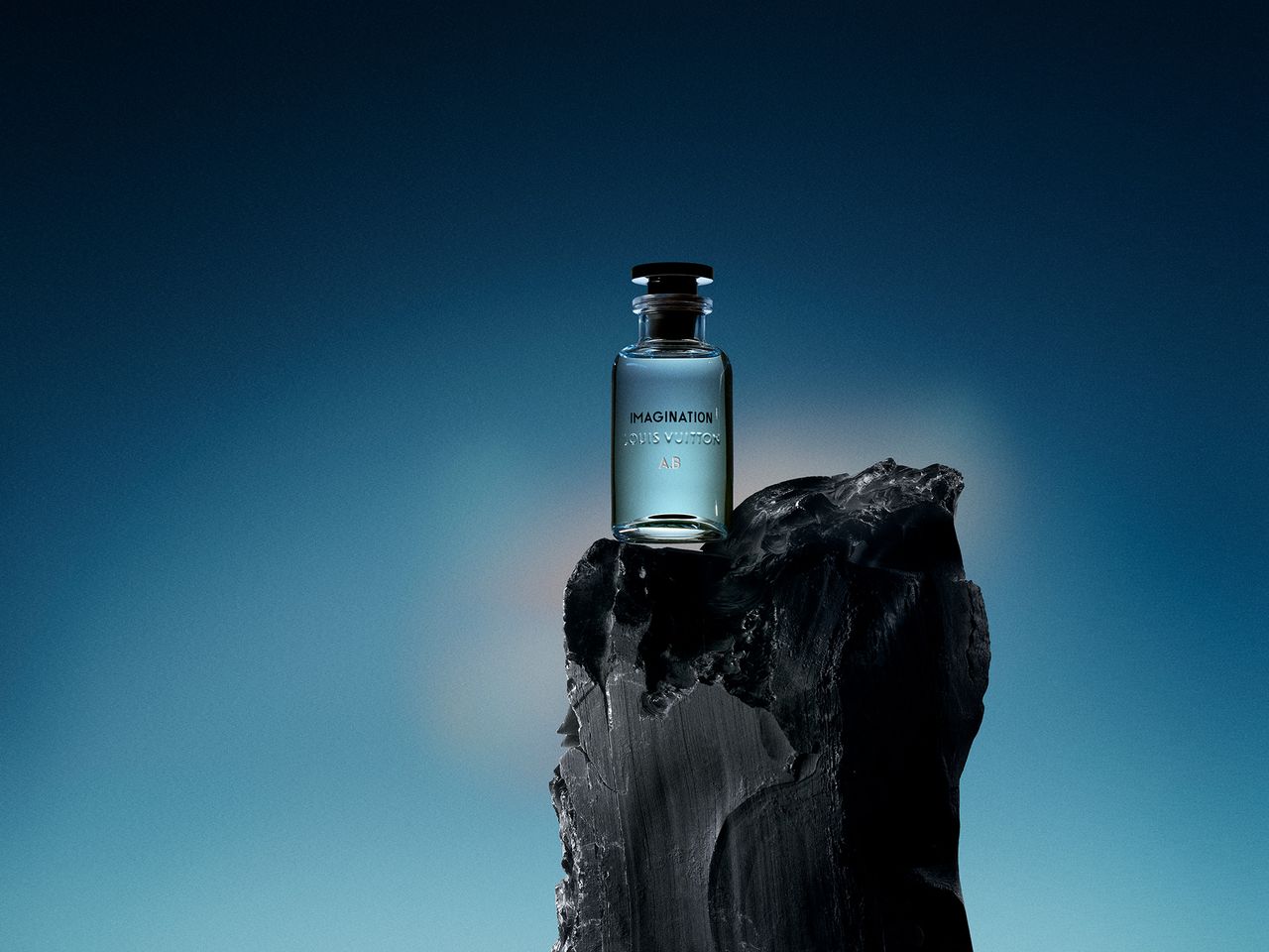 Louis_Vuitton_2025_holiday_campaign_7.jpg