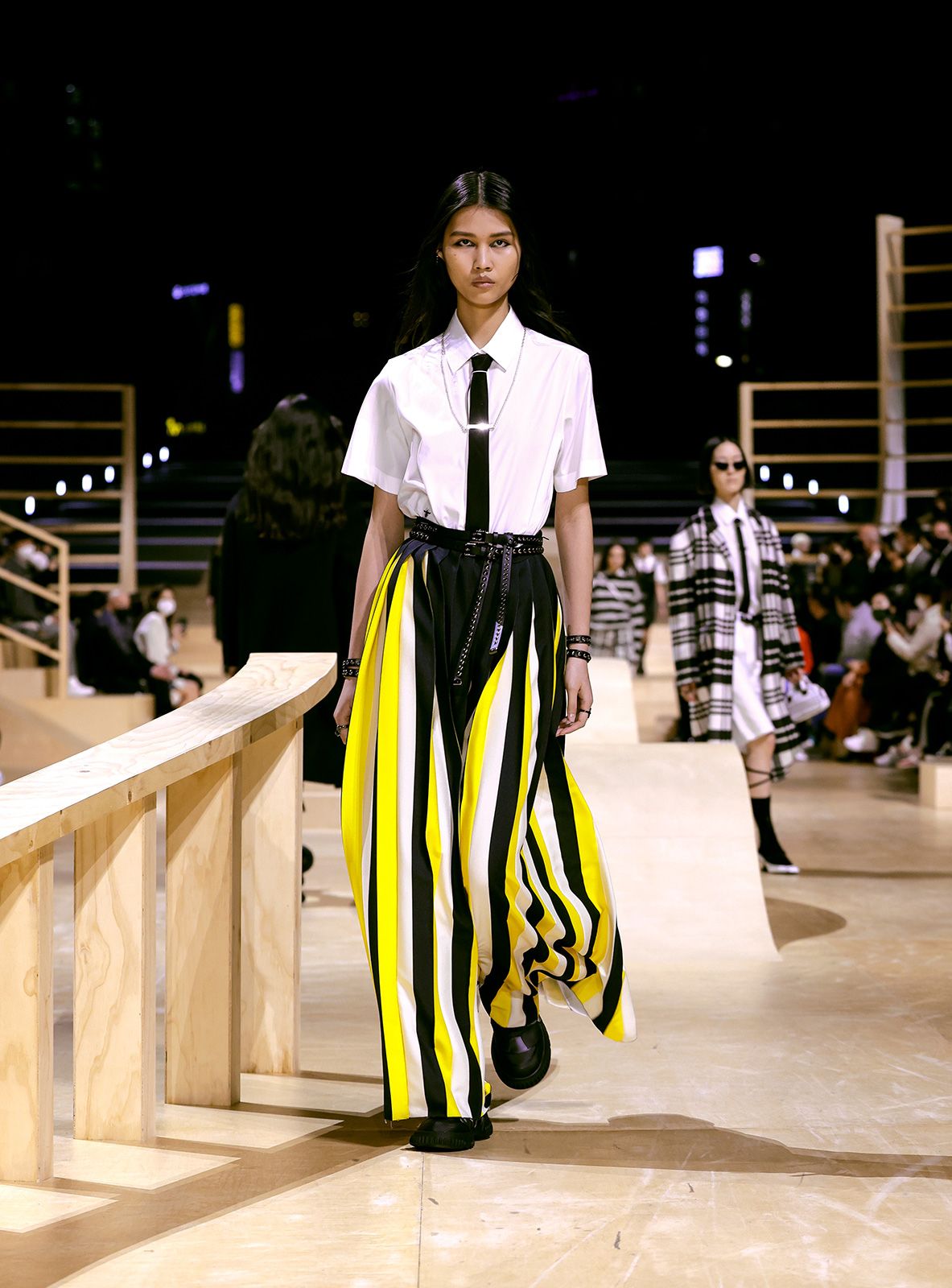Dior Fall 2022 Show Metalmagazine 32.jpg