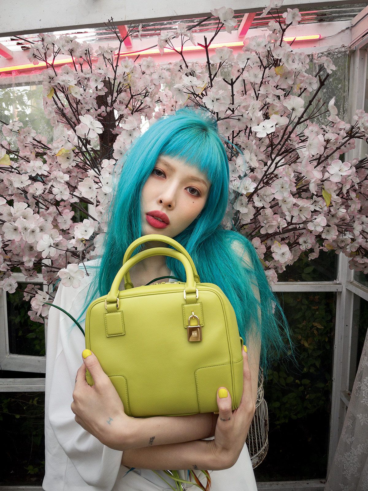 Loewe Amazona Metalmagazine 6.jpg