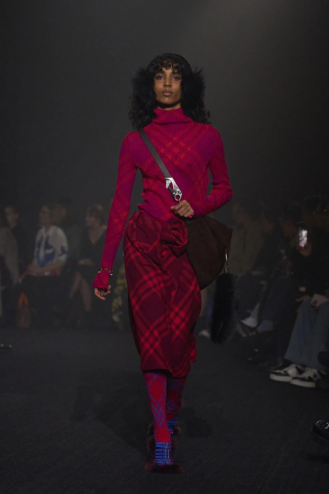 Burberry Fall 2023 Ready to Wear Gorunway 9.jpg