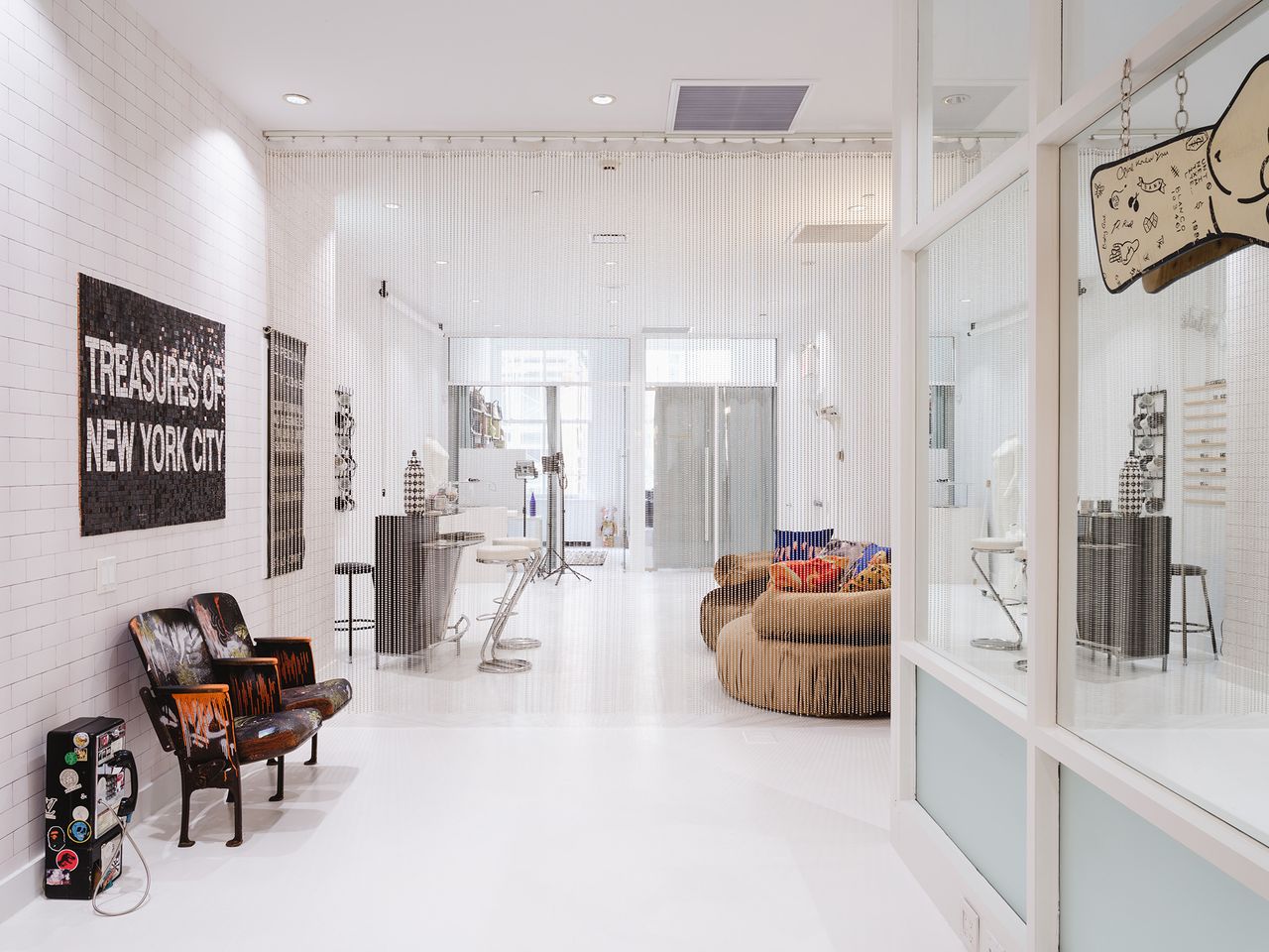 Salon21x Treasuresof New York 12.jpg