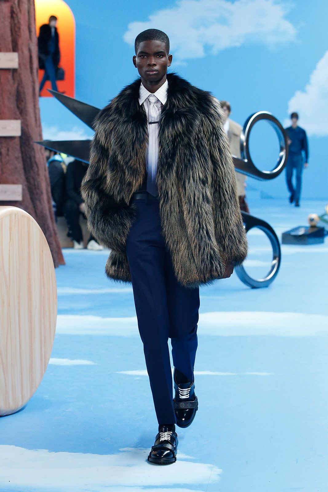 Louis Vuitton F W20 Metalmagazine 24.jpg