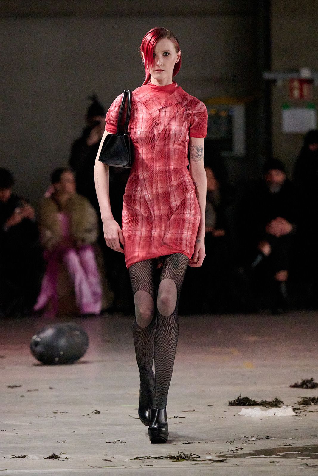 Sia-Arnika_AW25_Look009_br_James-Cochrane_for_BFW_PRESS.jpg