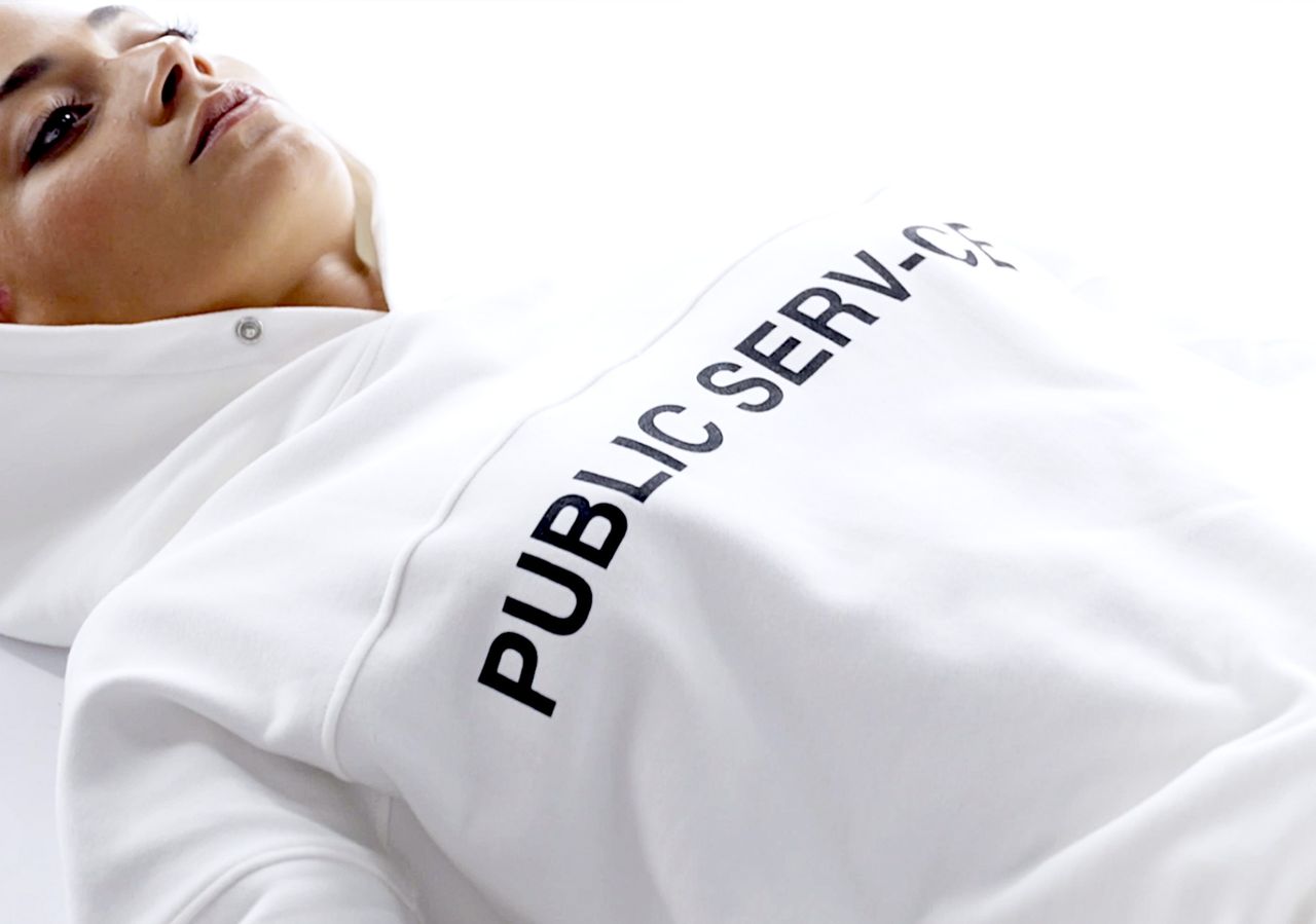 Public Serv Ce Metalmagazine 8 2.jpg