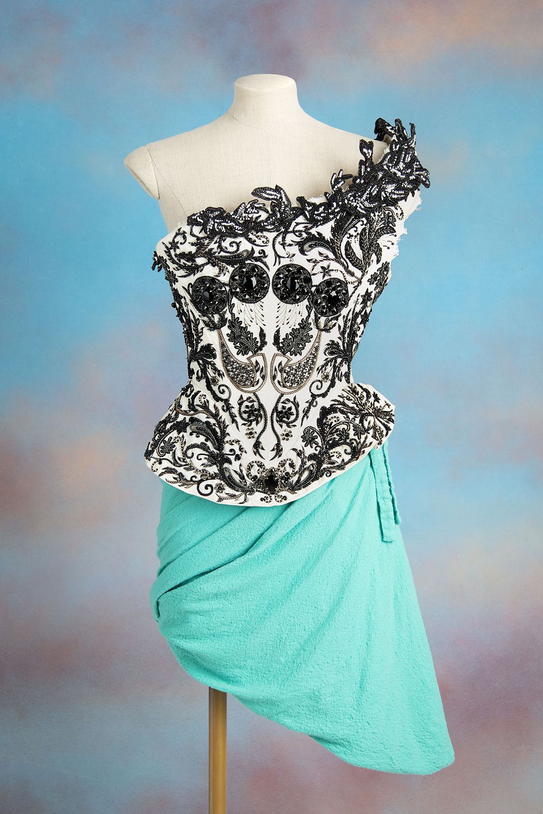 Metal Vivienne Westwood 3.jpg