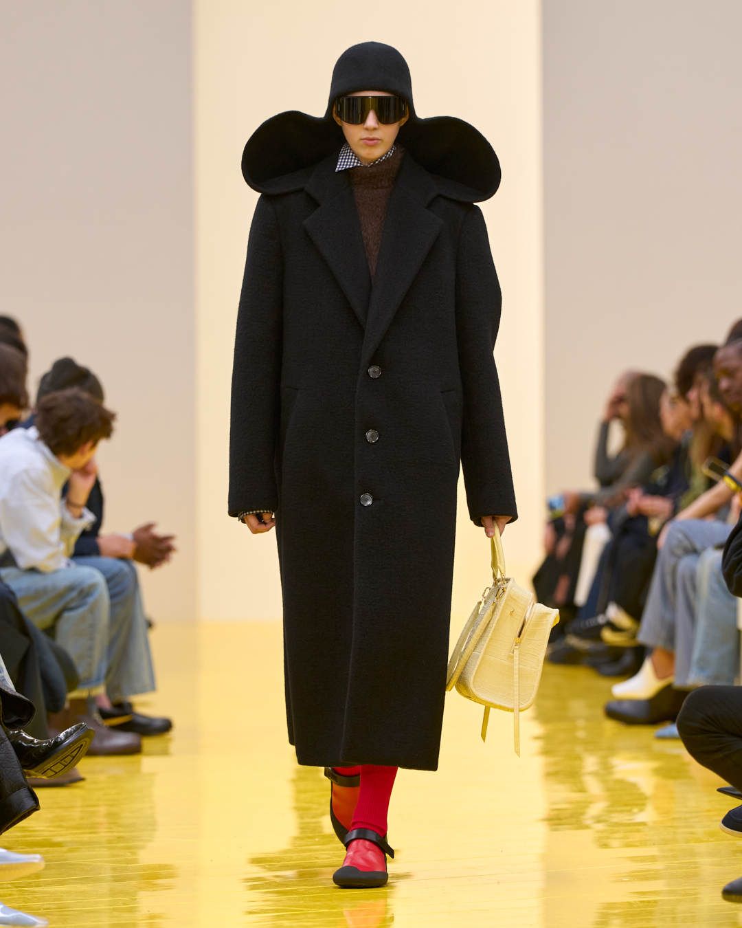 LOEWE_FAL-WINTER-26_18.jpg