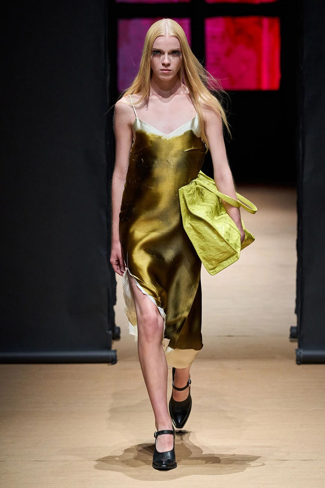 Prada Spring 2023 Metalmagazine 8.jpg