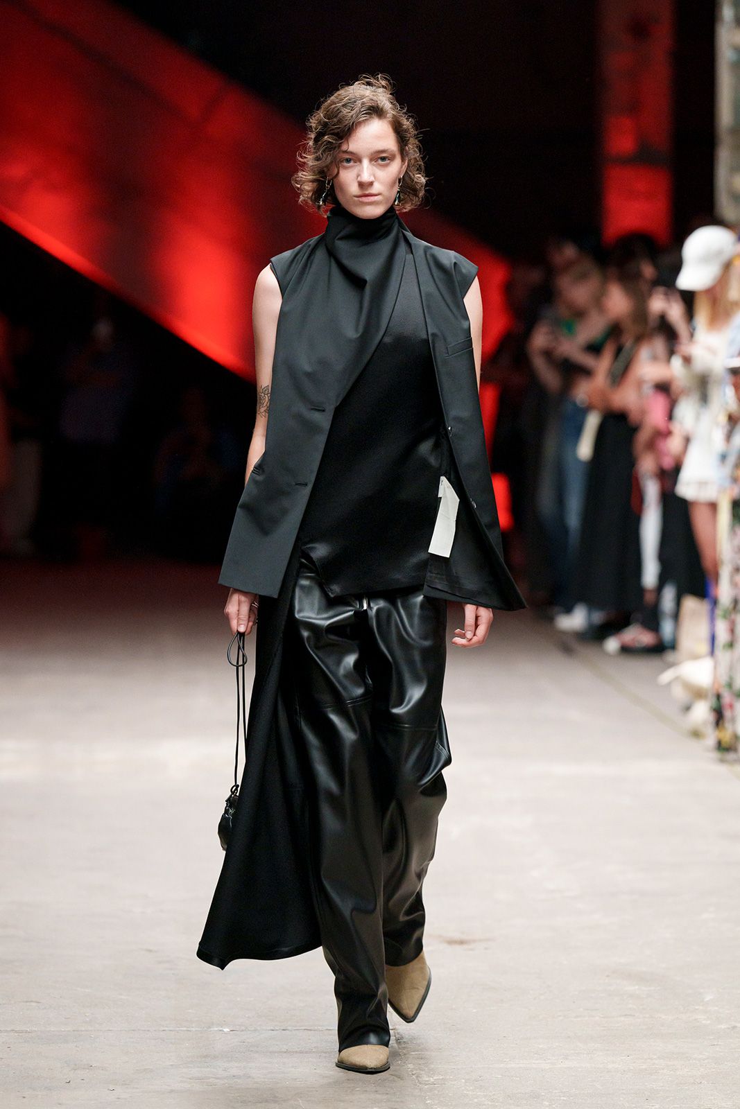 Litkovska 230711 a W2324 Look24  Haydonperrior Bfw.jpg