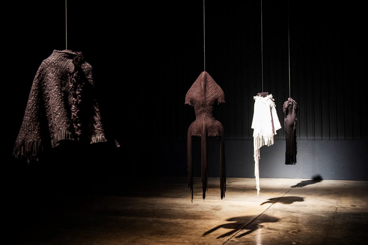 metal-mercedes-benz-fashion-week-tbilisi-galib-gassanoff-30.webp