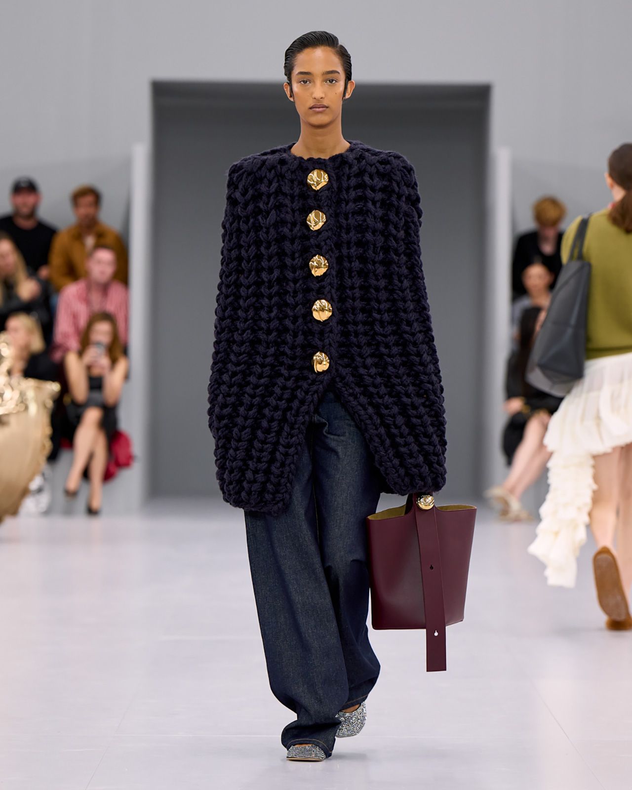 Loewe S S24 27.jpg