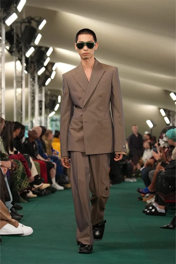 Burberry S S24 43.jpg