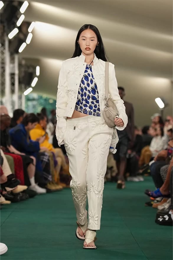 Burberry S S24 40.jpg