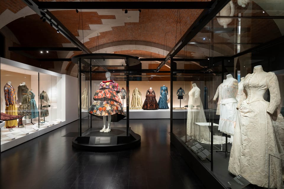 Weaving, Embroidering, Embellishing: The Crafts and Trades of Fashion
