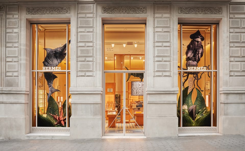 Hermès se sumerge en el océano