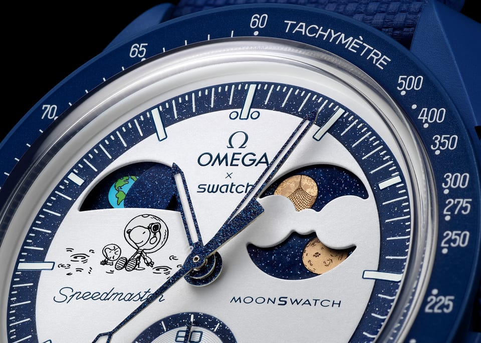 Swatch “Mission To Earthphase - Moonshine Gold”