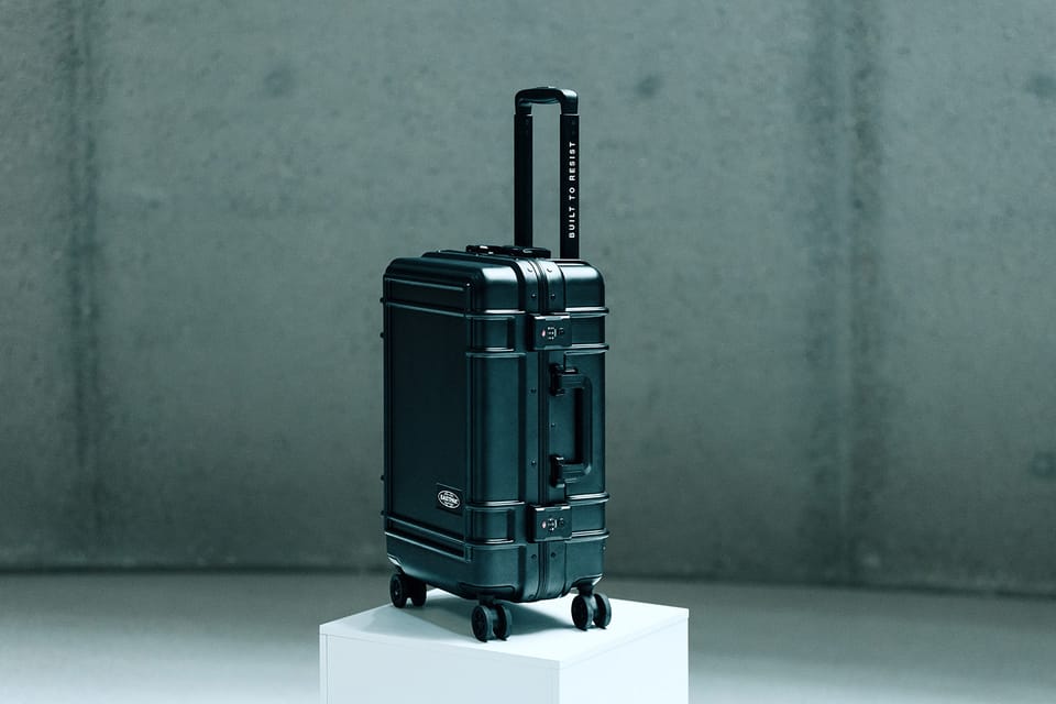 Eastpak Resist’r Case