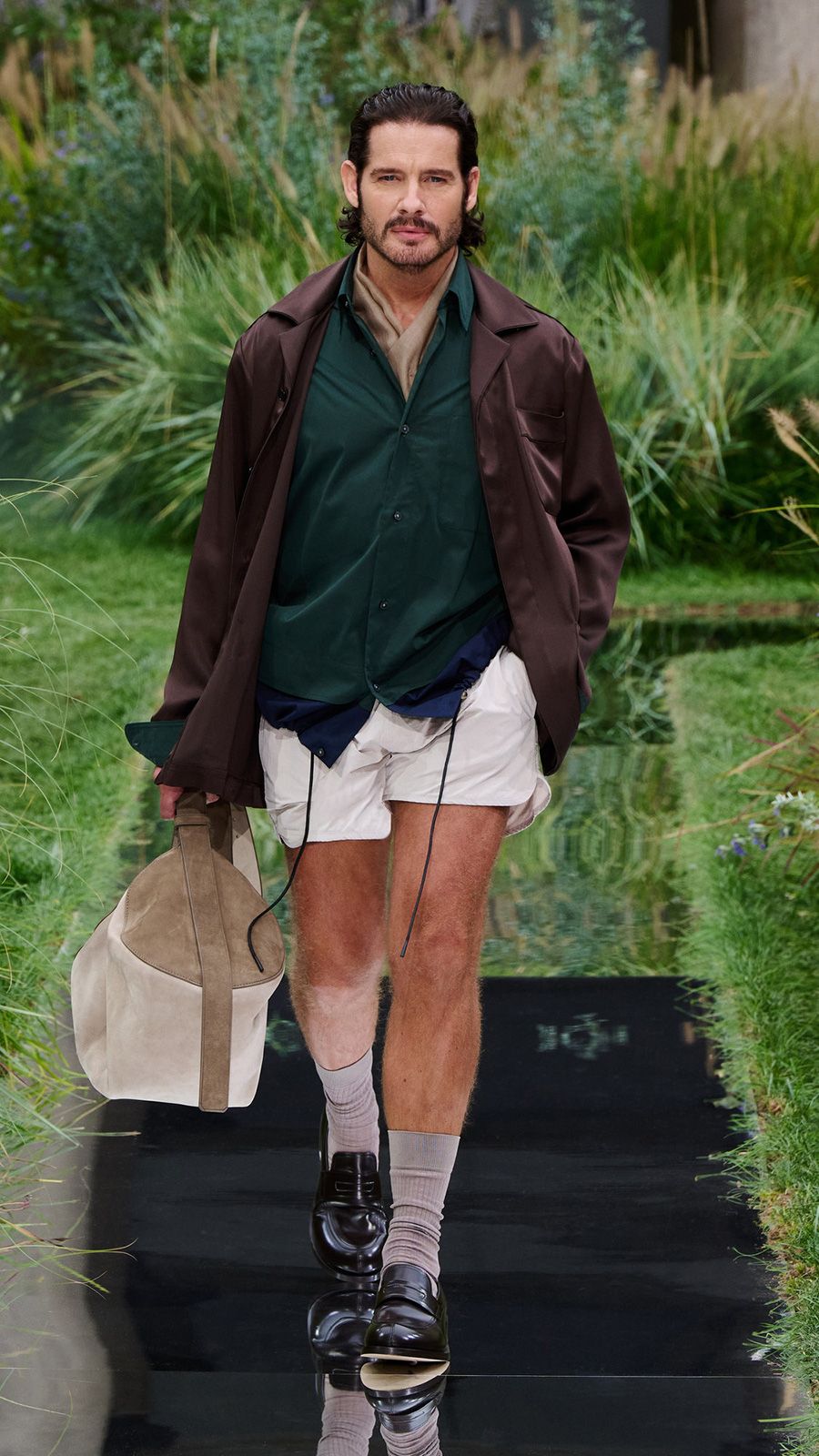 BOSS_SHOW_SPRING_SUMMER_2025_MILAN_9X16_Look_29__image-mid-res.jpg