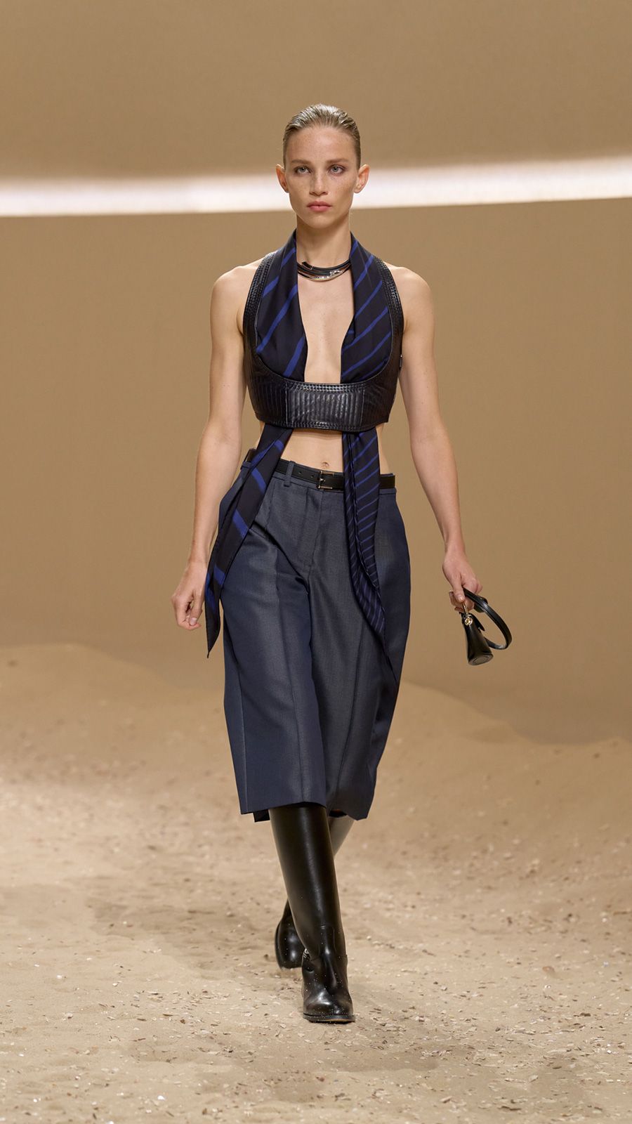 HERMES_WRTW_SS26_Runway_21.jpg