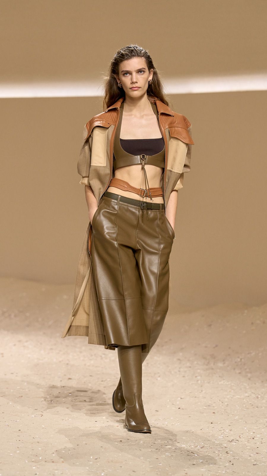 HERMES_WRTW_SS26_Runway_1.jpg