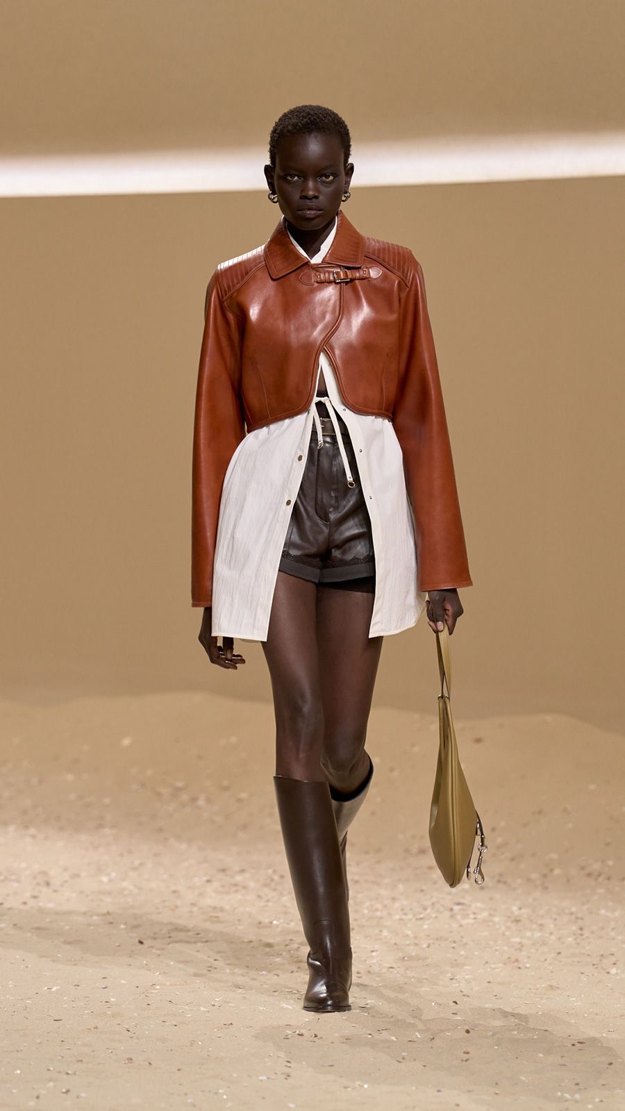 HERMES_WRTW_SS26_Runway_15.jpg