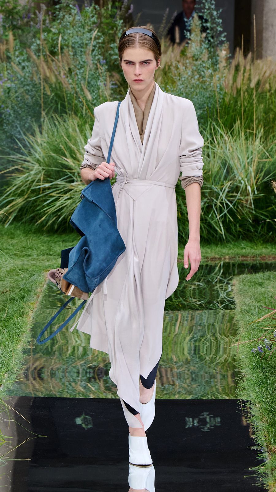 BOSS_SHOW_SPRING_SUMMER_2025_MILAN_9X16_Look_25__image-mid-res.jpg
