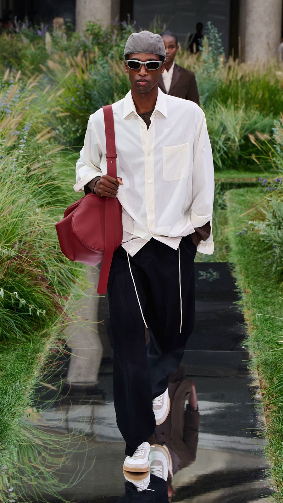 BOSS_SHOW_SPRING_SUMMER_2025_MILAN_9X16_Look_45__image-mid-res.jpg