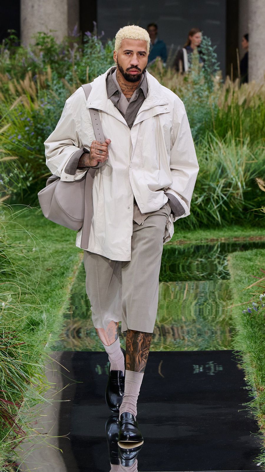 BOSS_SHOW_SPRING_SUMMER_2025_MILAN_9X16_Look_20__image-mid-res.jpg