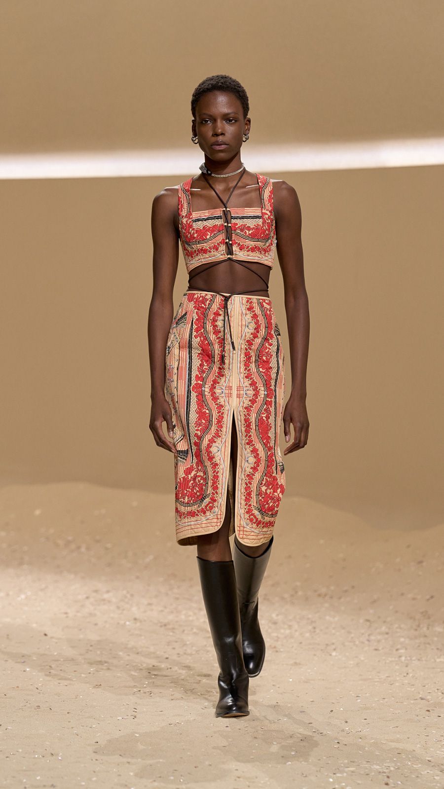 HERMES_WRTW_SS26_Runway_10.jpg