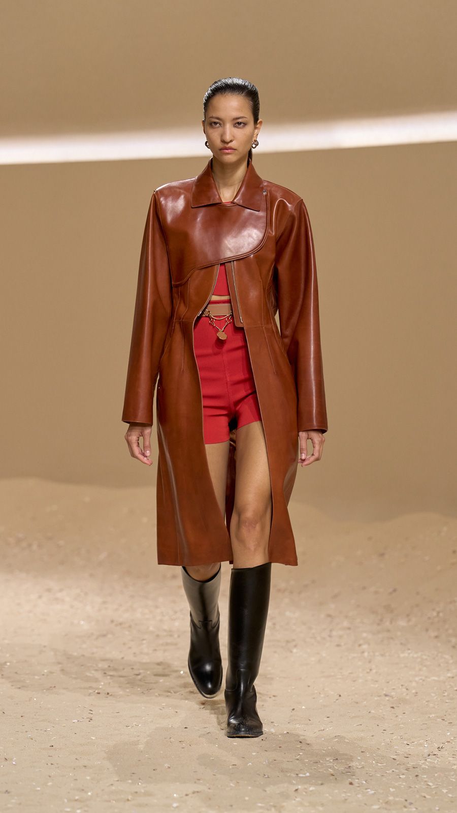 HERMES_WRTW_SS26_Runway_14.jpg