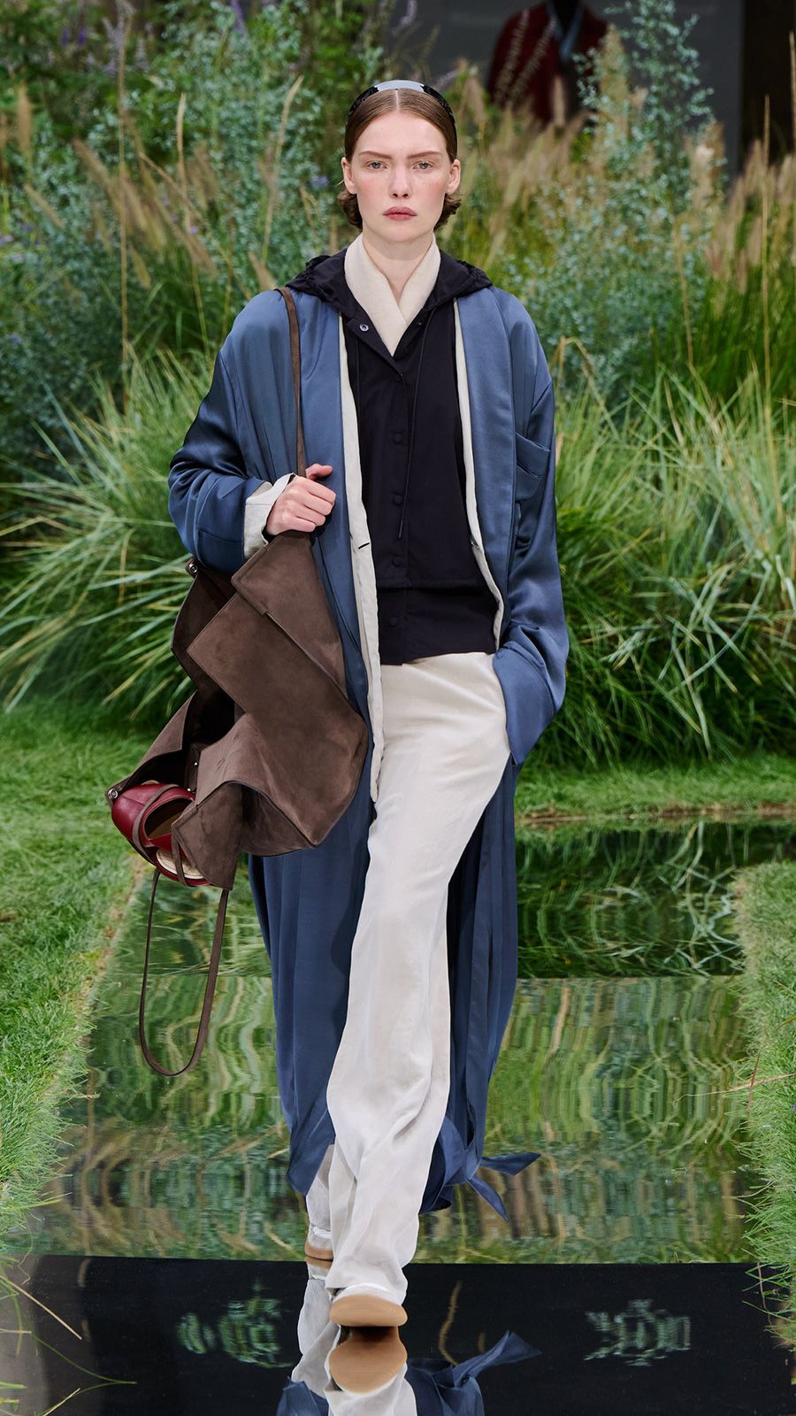 BOSS_SHOW_SPRING_SUMMER_2025_MILAN_9X16_Look_30__image-mid-res.jpg