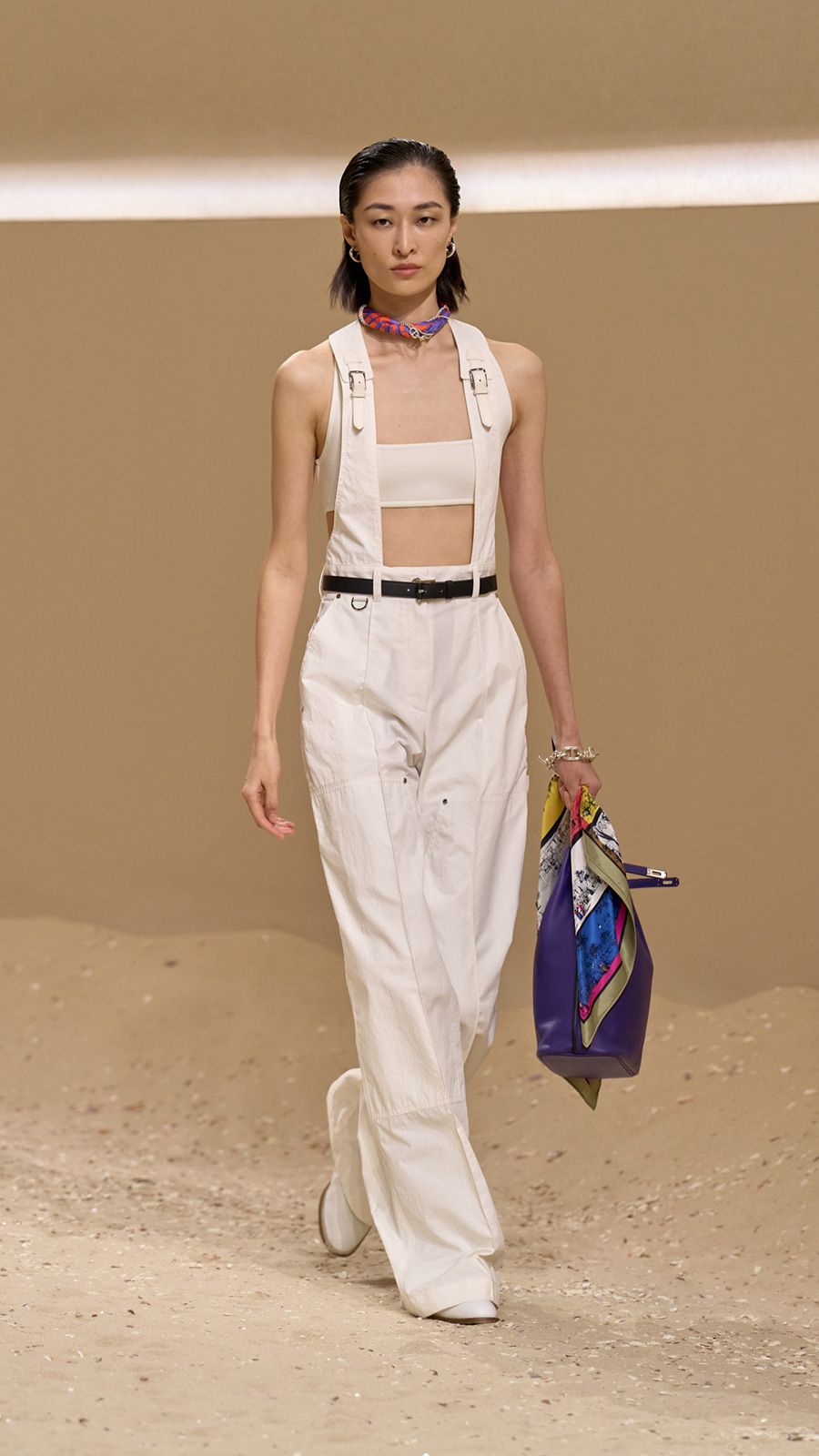 HERMES_WRTW_SS26_Runway_19.jpg