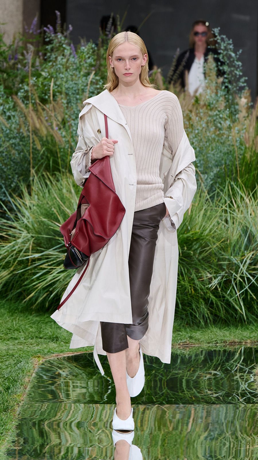 BOSS_SHOW_SPRING_SUMMER_2025_MILAN_9X16_Look_34__image-mid-res.jpg