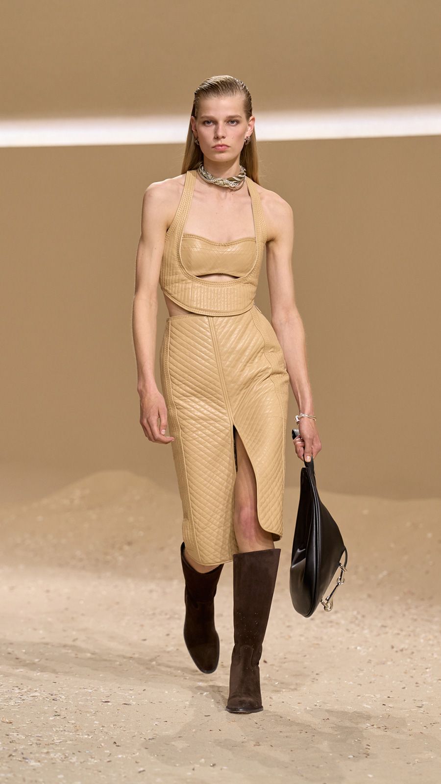 HERMES_WRTW_SS26_Runway_12.jpg