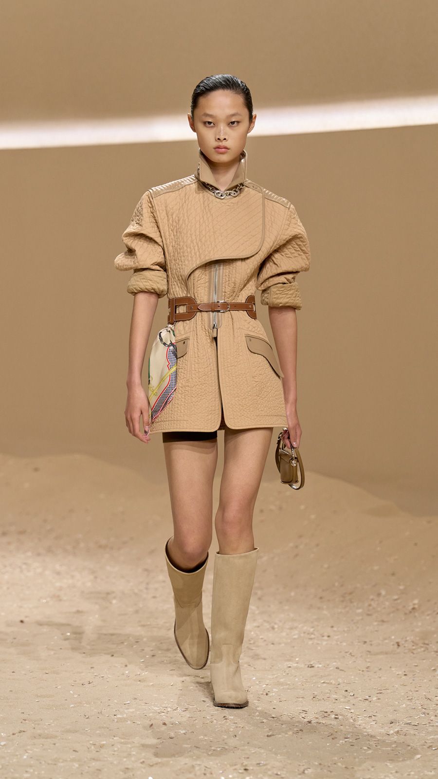 HERMES_WRTW_SS26_Runway_8.jpg