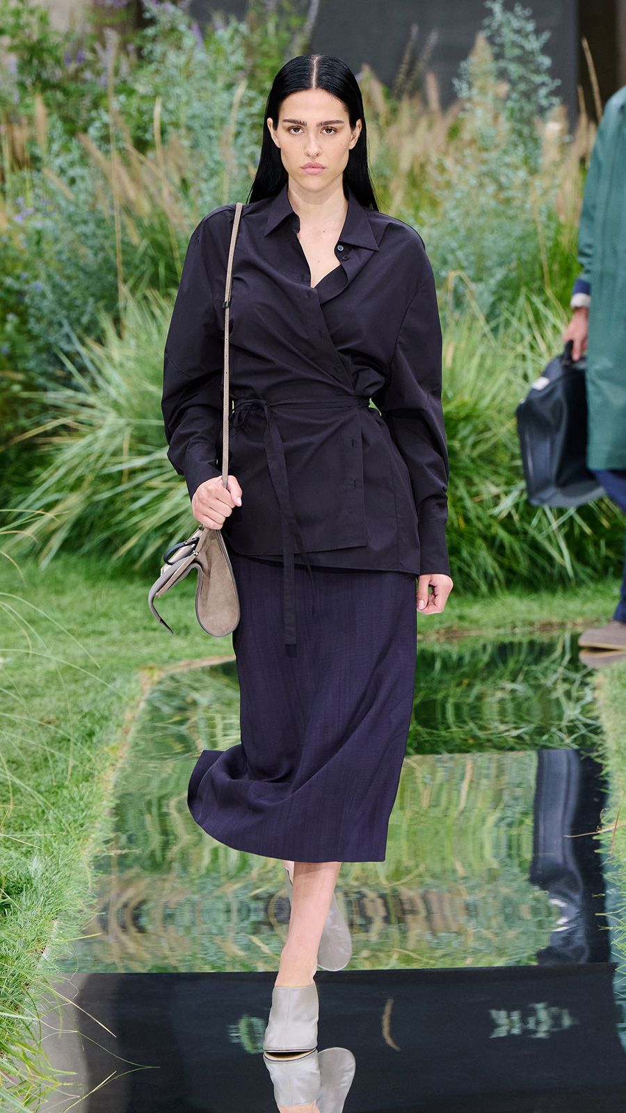 BOSS_SHOW_SPRING_SUMMER_2025_MILAN_9X16_Look_07__image-mid-res.jpg