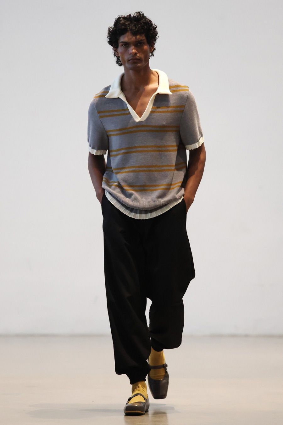 Andrej_Gronau_SS26_Look_03_Press_by_Boris-Marberg_for_BFW.jpg