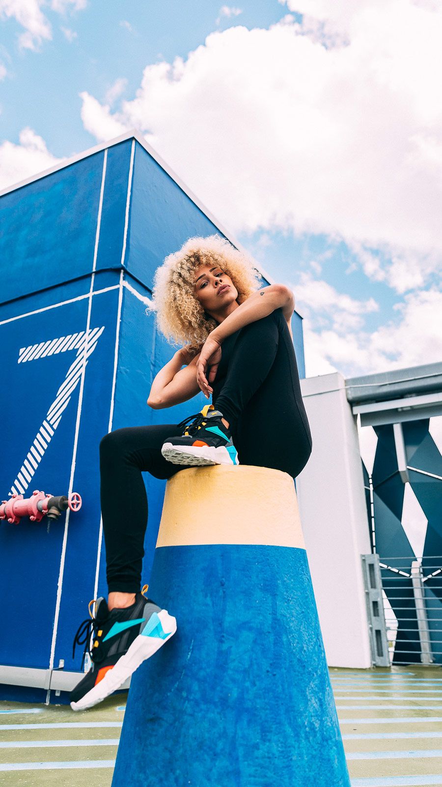 Reebok Aztrek Metalmagazine 9.jpg