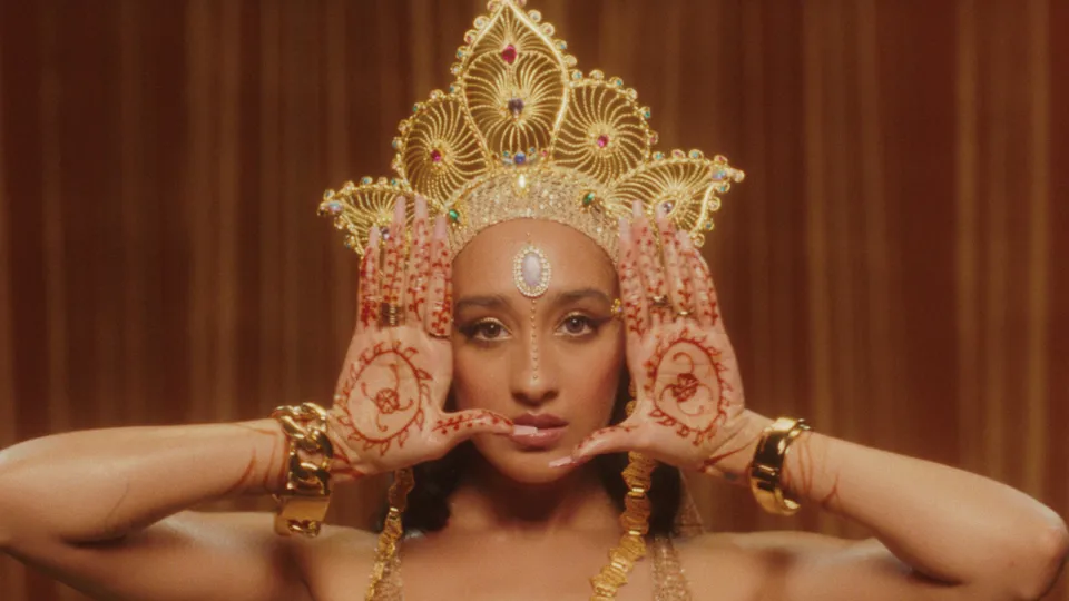 Raveena